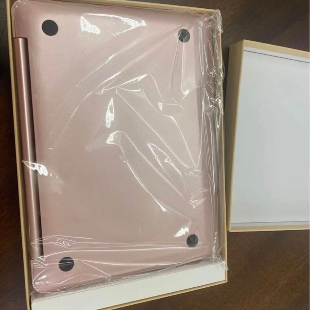 IPad hard case with keyboard